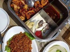 -鸡遇虾煲干锅火锅(小寨金莎店)