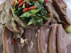 羊肉一斤-墨脱石锅椰子鸡•香草鸭•东山羊(大东海店)