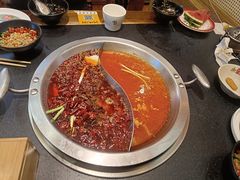 -沸炉重庆老火锅(军事博物馆店)