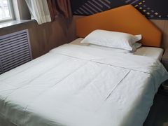 -IU酒店(兰州西关十字地铁站店)