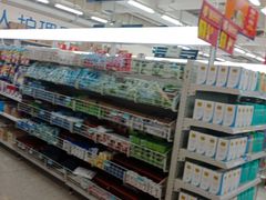 -沃尔玛购物广场(贵铁新苑小区店)