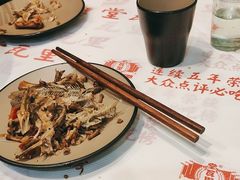 -堂瓦里·33年传统赣菜(第一街区店)