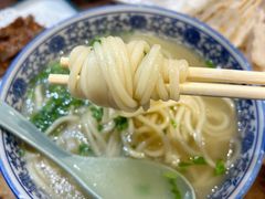 -东大桥小国抻面烧烤(长通路店)