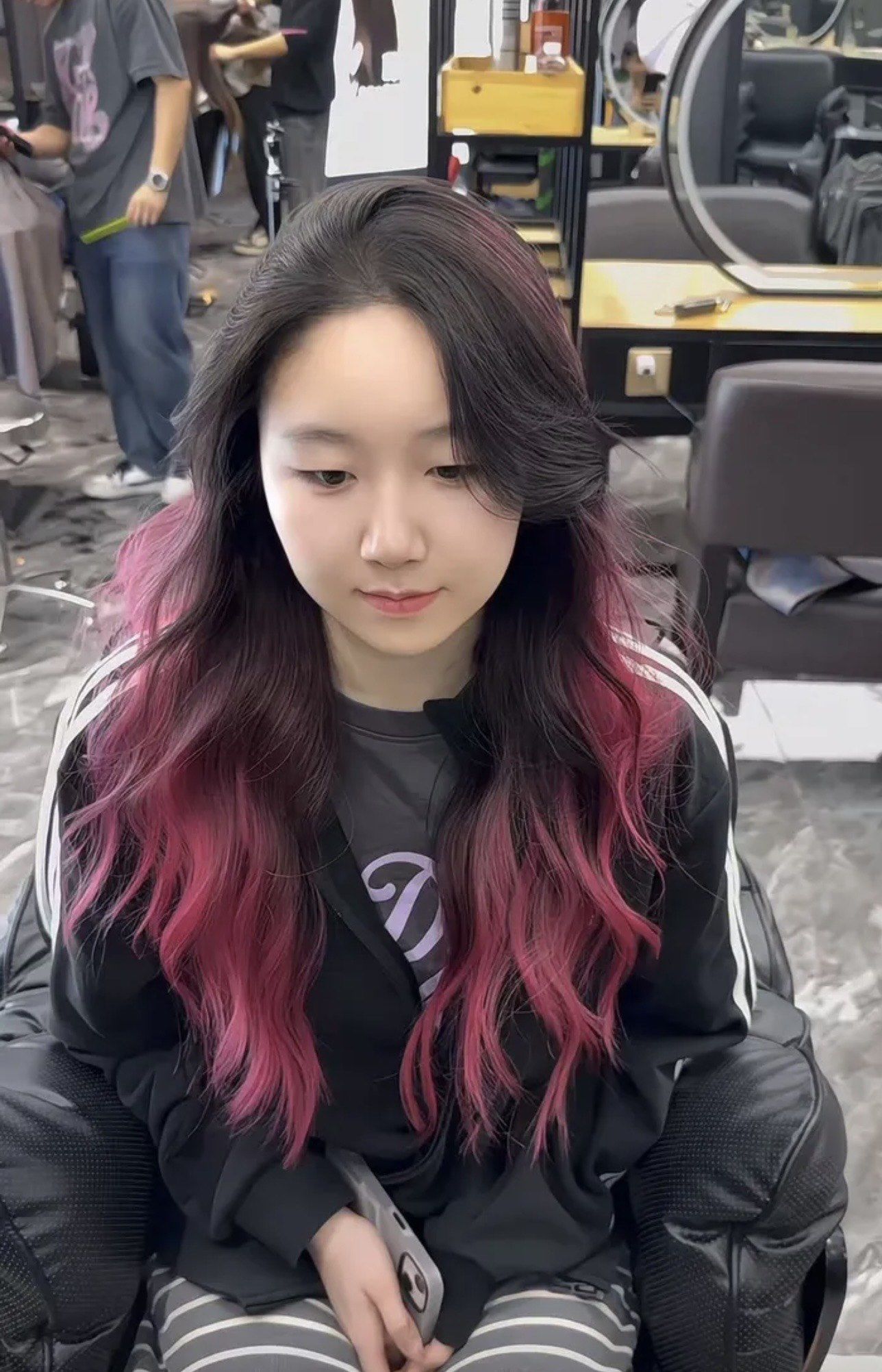 渐变紫粉美发
