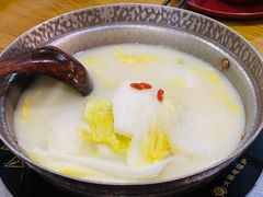 -吃饭皇帝大土家民族菜(正大广场店)