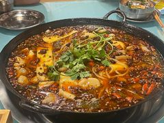 -鸿顺老铁锅美蛙鱼府(解放碑店)