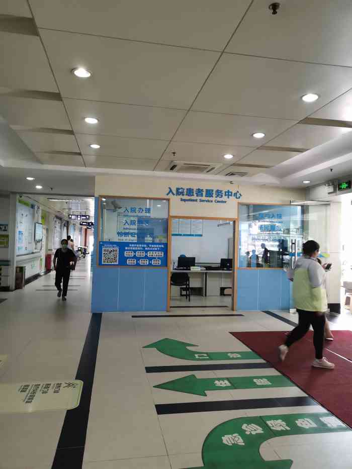 古镇人民医院-"某位曾姓换药室医生固执己见,态度极差,不.
