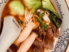 -俏凤凰(美林M·LIVE天地东座店)