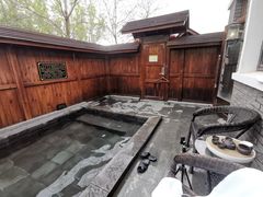-大连步云山老汤度假山庄