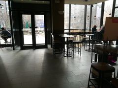 大堂-星巴克(青岛大拇指广场分店)