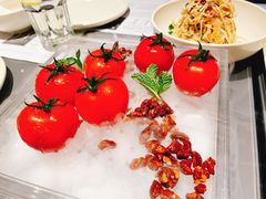 番茄脆菇沙拉-小大董·烤鸭(观景餐厅·南京西路店)