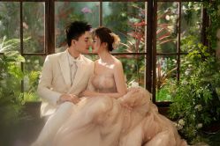 -雪中彩影婚纱摄影·微光艺术中心