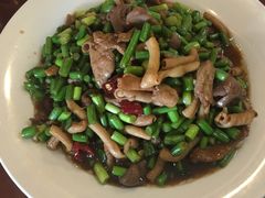 -余杨鸭鸭餐厅