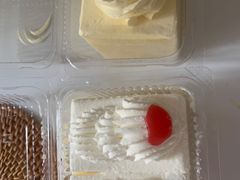 -红宝石·鲜奶小方·海派西点房(金杨店)