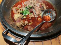 -大众跷脚牛肉馆·非遗传承单位(峨眉山店)