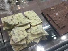 -VENCHI 闻绮(上海佛罗伦萨小镇店)