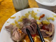 连州脆皮鸡-威邵鸡煲(西华路总店)