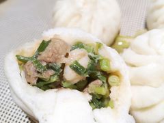 鲜虾韭菜三鲜包-草包包子铺(宽厚里店)