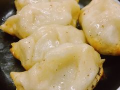 -黄阿姨锅贴大王(万航渡路店)