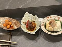 -吉屋·炭烧酒场·秋冬功夫奶汁河豚鱼锅