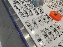 -优购镜仓(黄岛吾悦店)