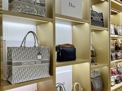 -109度二手奢侈品手表包包珠宝回收(新天地店)