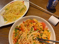 -盾亚新疆餐厅(松江万达广场店)