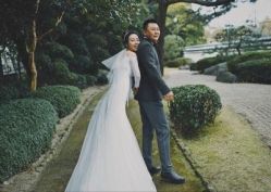 -觅白婚纱礼服馆