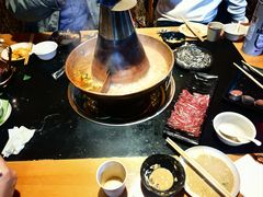 -果松木炭酸菜铜火锅·外婆参鸡汤