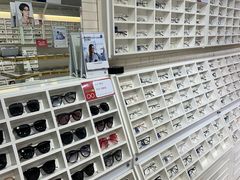 -诺柯视眼镜-蔡司依视路官方工厂店(淞南一店)