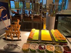 -怡聚轩全日制自助餐厅(大中华喜来登酒店)