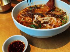 -SHAN山(前滩太古里店)