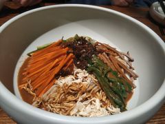 鸡丝凉米线-云海肴·汽锅鸡·云南菜(美罗城店)