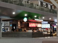 门面-星巴克(浦东机场T2到达店)