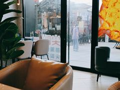 靠窗位-必胜客(航洋国际店)