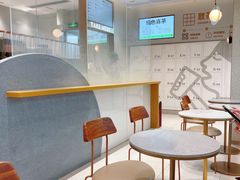 用餐区-喜茶(广州中山六路店)