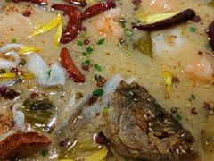 -江渔儿酸菜鱼(奥园广场金发购物中心店)