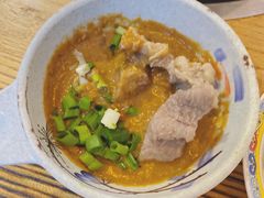 -毛辣果·贵州红酸汤牛肉火锅(西单店)