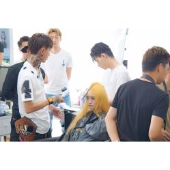 -Godhands美发设计沙龙