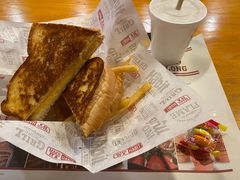 -The Habit Burger Grill 哈比特汉堡(复兴soho店)