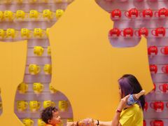 -m豆巧克力世界(上海世茂广场店)