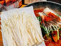 -喇喇排骨火锅·传统韩式脊骨汤(望京西园总店)