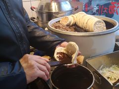 -烤鸭肉夹馍鸭汤店