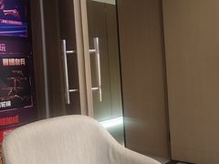 -网鱼电竞酒店(成都欢乐谷金府地铁站店)