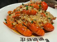 -肥肥虾庄·金牌油焖大虾(汉街SKP店)