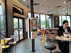 大堂-麦当劳(上百万和城店)
