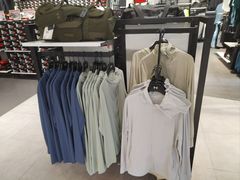 -UNDER ARMOUR(新燕莎奥莱店)