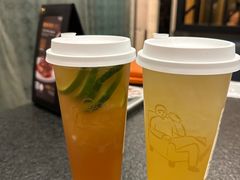 -喜茶(北京华贸购物中心店)