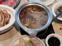 -龙聚德北京烤鸭(沙坪坝华宇A馆店)