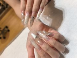 -LynLyn琳林美甲美睫